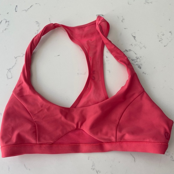 lululemon athletica Other - Lululemon swim top sz 4 like new lululemon athletica Other - Lululemon swim top sz 4 like new